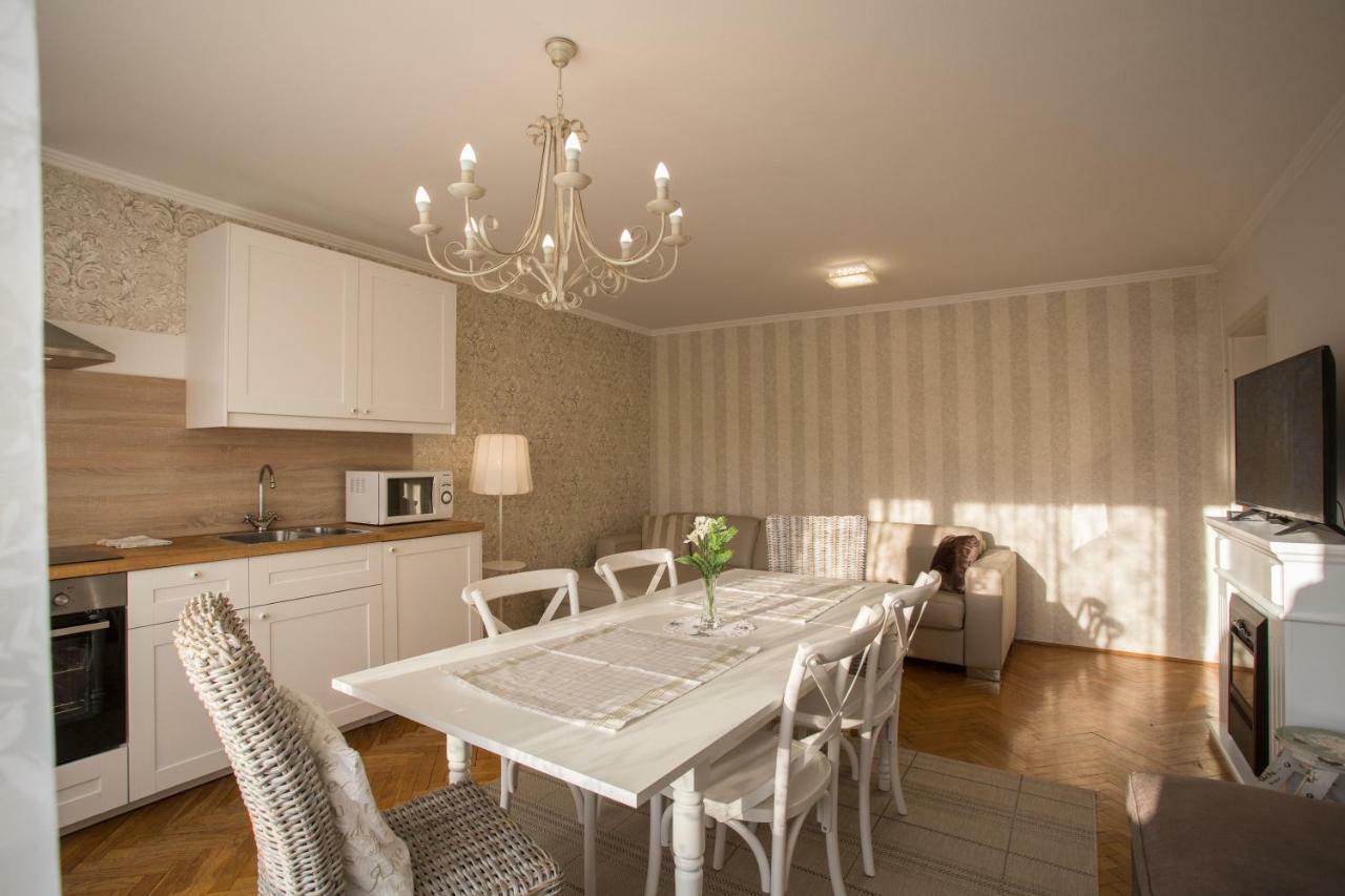 Vacation House Artorius Любляна Экстерьер фото